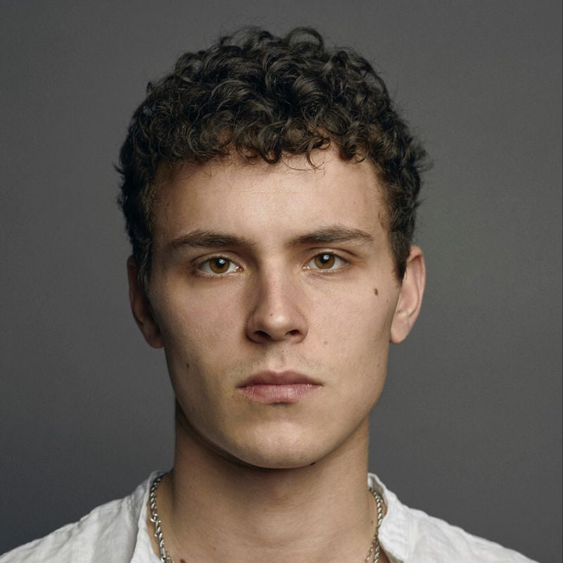 Aron Piper